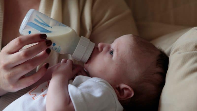 Quelles différences entre le lait 1er âge et le lait 2e âge ?